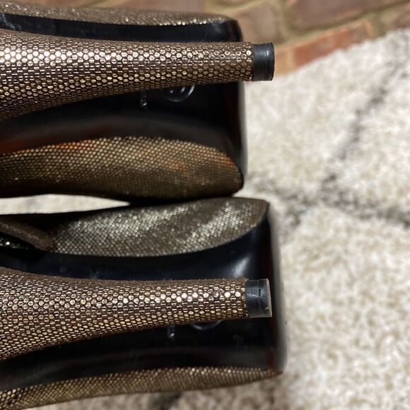 Chanel Gold Metallic Cap Toe Ankle Bootie Size 38.5 - Picture 11 of 11
